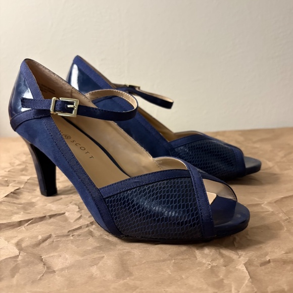 Karen Scott blue open toe strap heels size 8.5 - Picture 4 of 8